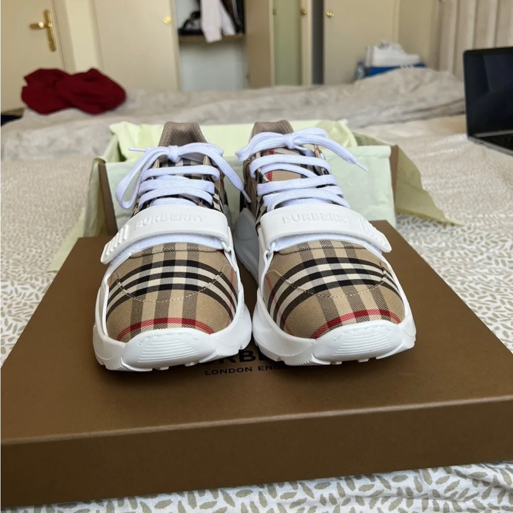 Burberry shoes for men